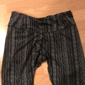 Workout leggings-like new!!! Very comfy
